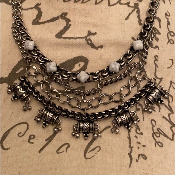 NWOT SUGARFIX Stone and Chain Chunky Necklace - Picture 2 of 5